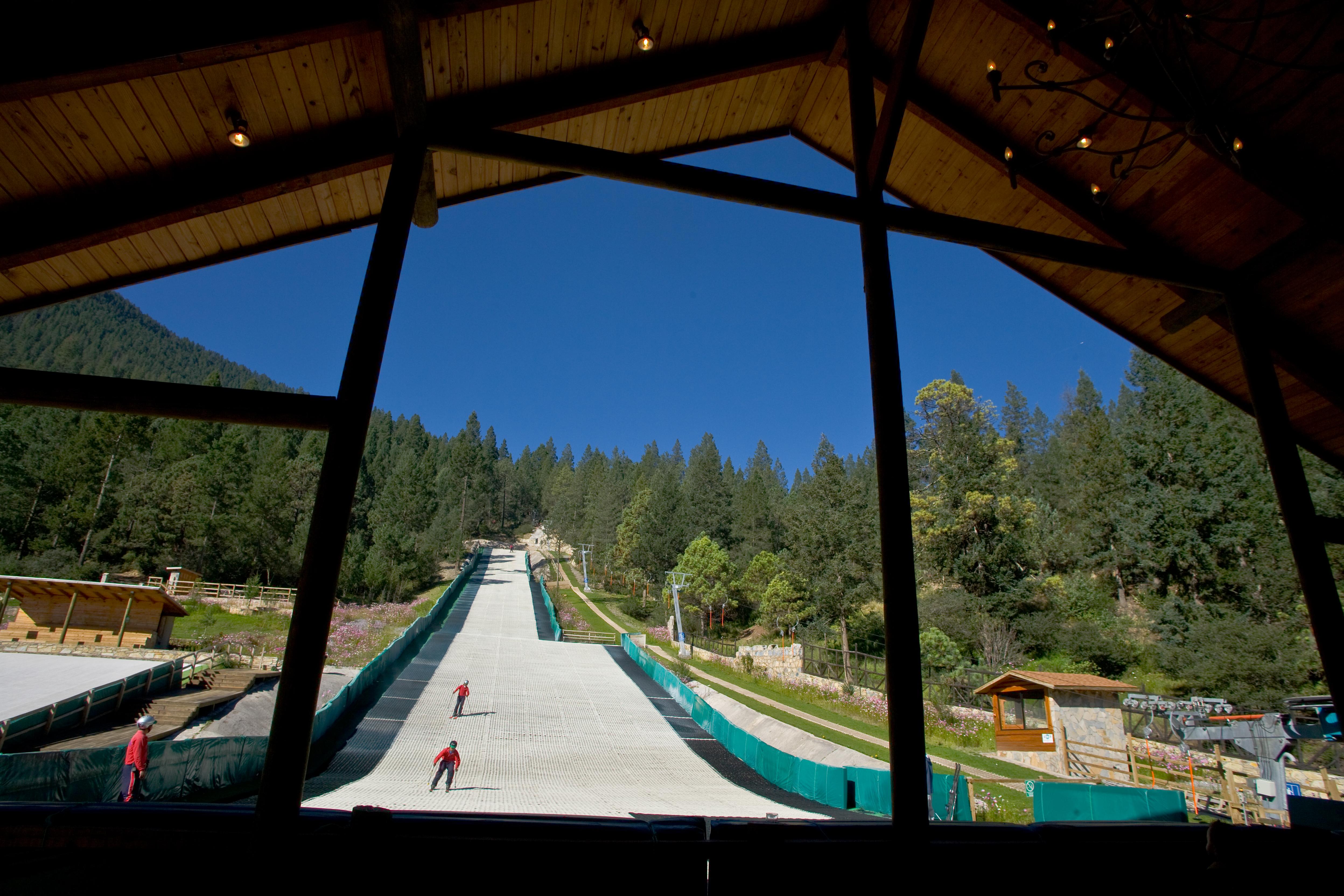 מלון San Antonio de las Alazanas Bosques De Monterreal מראה חיצוני תמונה